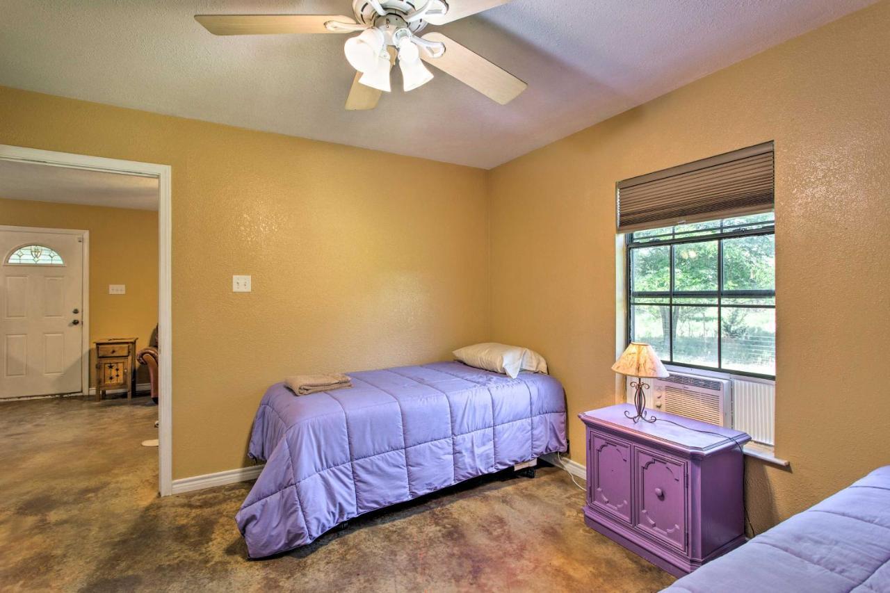 Texas Cabin On 130 Acres Walk To Lake Ray Roberts Collinsville المظهر الخارجي الصورة