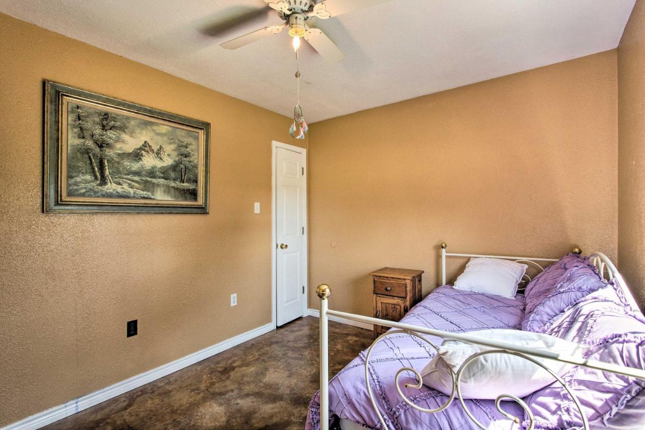 Texas Cabin On 130 Acres Walk To Lake Ray Roberts Collinsville المظهر الخارجي الصورة