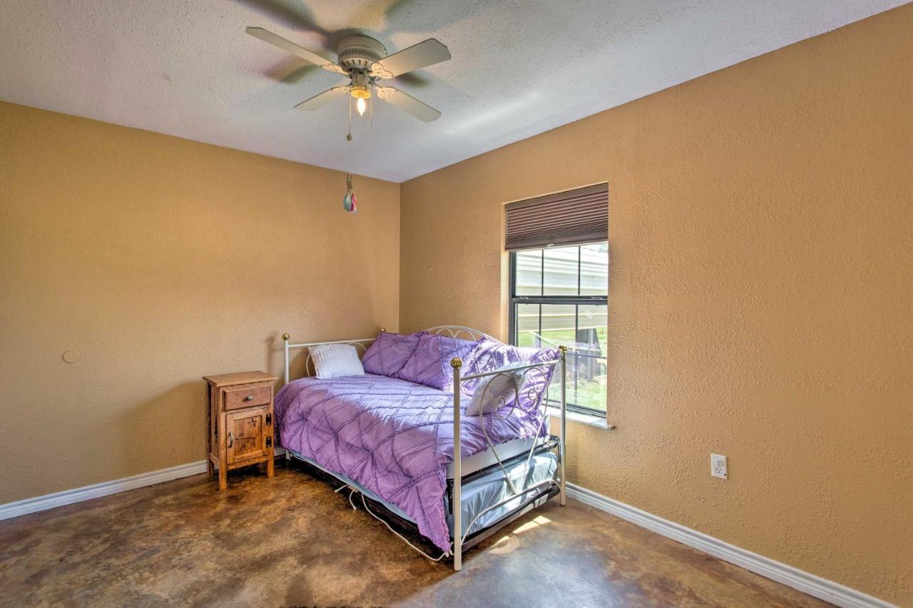 Texas Cabin On 130 Acres Walk To Lake Ray Roberts Collinsville المظهر الخارجي الصورة