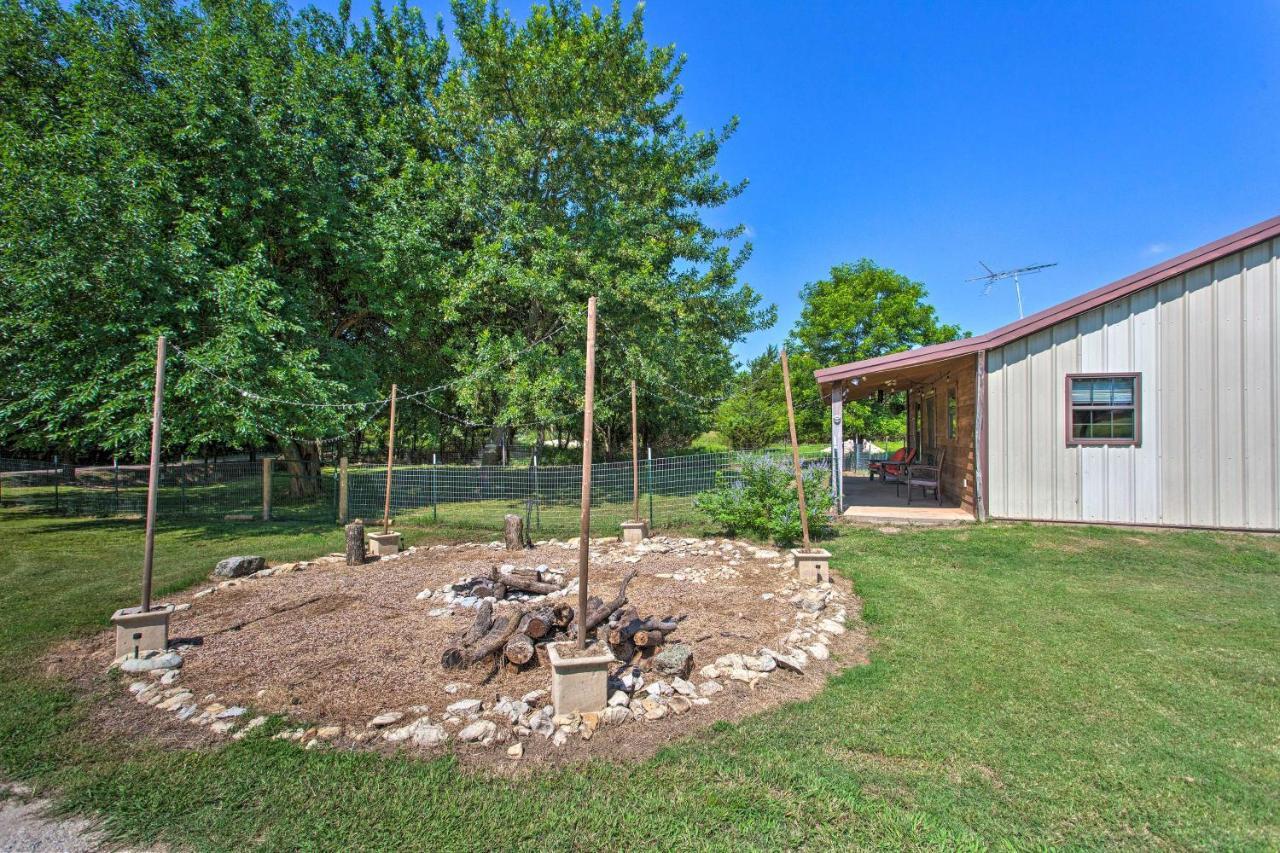 Texas Cabin On 130 Acres Walk To Lake Ray Roberts Collinsville المظهر الخارجي الصورة